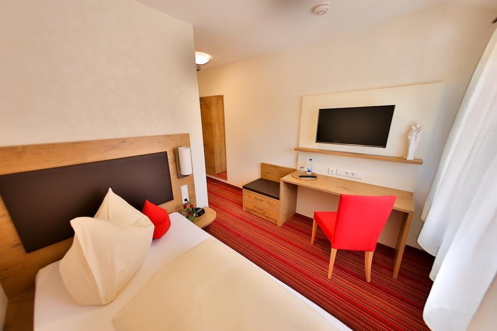 Hotel Ochsen Ammerbuch Pokoj fotografie